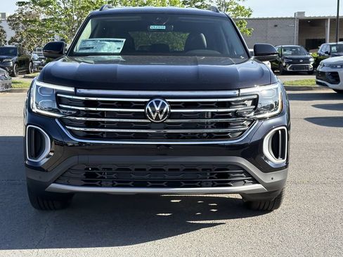 New 2026 Volkswagen Atlas SE FWD image 8