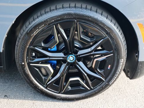 Used 2025 BMW iX M60 AWD/4WD image 8