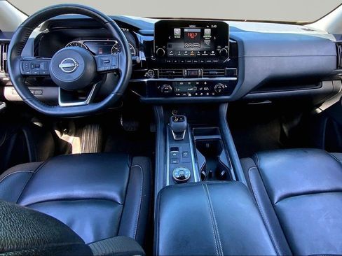 Used 2023 Nissan Pathfinder SL w/ Lighting Package (N92) AWD/4WD image 7