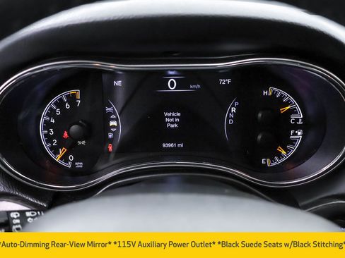 Used 2018 Jeep Grand Cherokee Altitude image 19