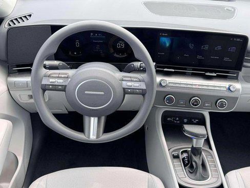 New 2026 Hyundai Kona SE FWD image 17