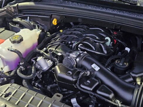 New 2025 Jeep Grand Cherokee Altitude image 38