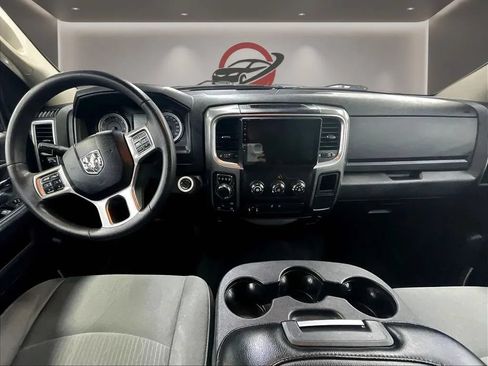 Used 2021 RAM 1500 Classic SLT AWD/4WD image 9