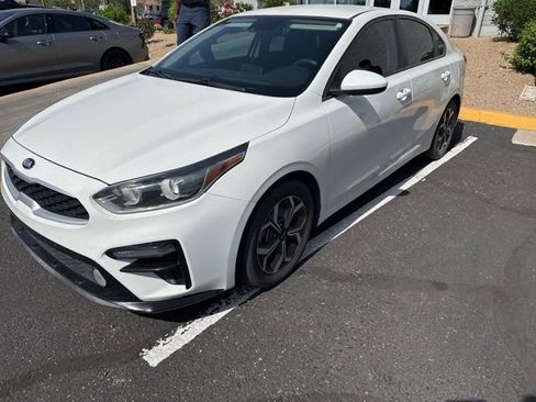 Used 2019 Kia Forte LXS FWD image 6