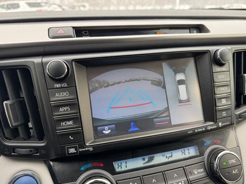 Used 2016 Toyota RAV4 Limited image 25