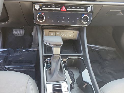 Used 2025 Hyundai Santa Cruz SEL FWD image 22