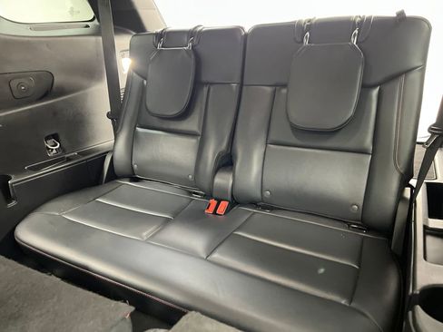 Used 2025 Ford Explorer ST-Line w/ ST-Line Street Pack image 33