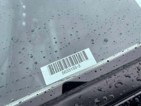 Used 2025 Honda CR-V LX image 6