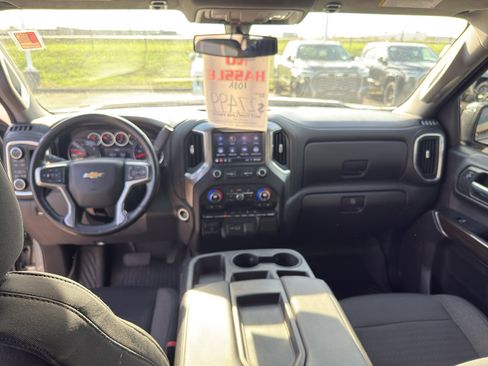 Used 2020 Chevrolet Silverado 1500 LT w/ All-Star Edition image 15