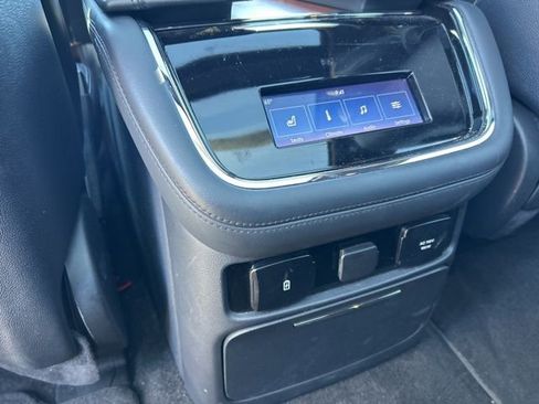 Used 2022 Lincoln Navigator Reserve image 11