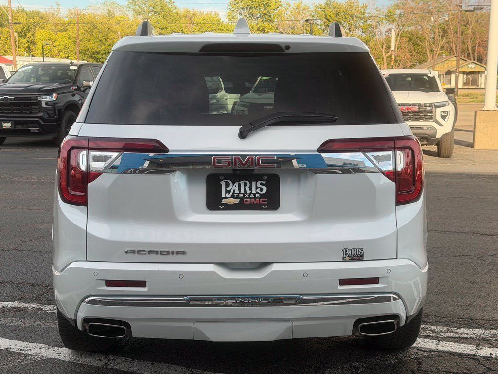 Used 2021 GMC Acadia Denali w/ Denali Technology Package FWD image 5