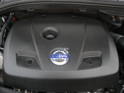 Used 2016 Volvo XC60 T5 Premier image 13