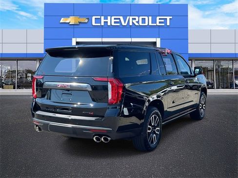 Used 2023 GMC Yukon XL AT4 w/ AT4 Premium Plus Package image 3
