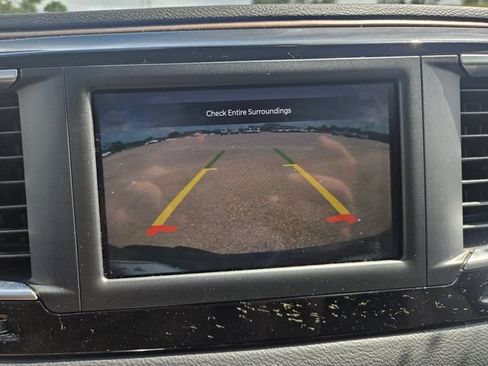 Used 2023 Chrysler Voyager LX FWD image 20