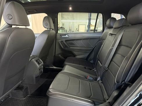 Used 2023 Volkswagen Tiguan SEL R-Line AWD/4WD image 8