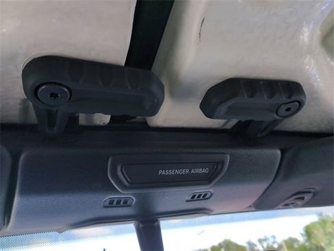 Used 2021 Jeep Gladiator Sport image 22