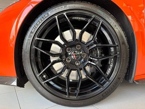 Used 2025 Chevrolet Corvette Z06 RWD image 15