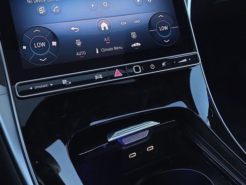 New 2025 Mercedes-Benz C 300 Sedan image 22