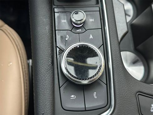 Used 2023 Cadillac XT6 Sport w/ Platinum Package image 31