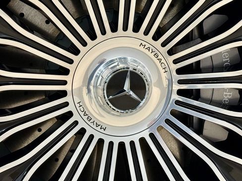 Used 2026 Mercedes-Benz Maybach S 680 4MATIC image 15