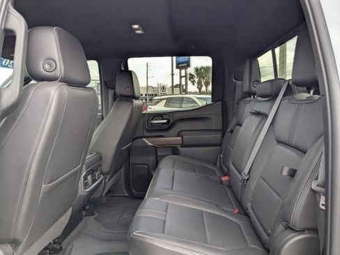 Used 2021 Chevrolet Silverado 1500 High Country image 13