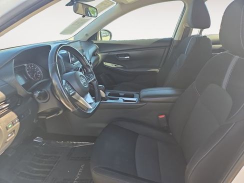 Used 2022 Nissan Sentra SV image 9