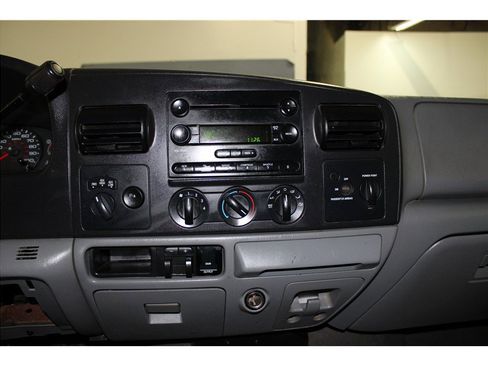 Used 2007 Ford F250 Lariat image 23