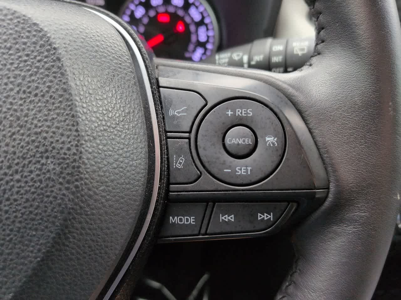 Certified 2021 Toyota RAV4 XLE Premium FWD image 24