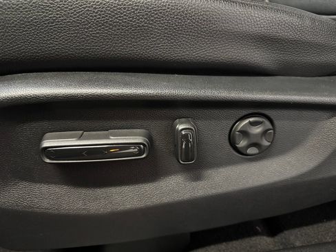 Used 2025 Honda Odyssey EX-L image 24