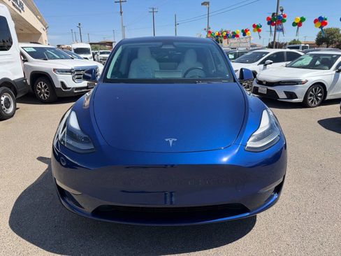 Used 2023 Tesla Model Y Long Range AWD/4WD image 3