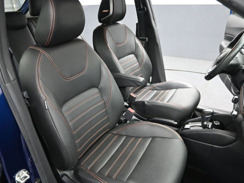 Used 2020 Nissan Kicks SR w/ SR Premium Package FWD image 21