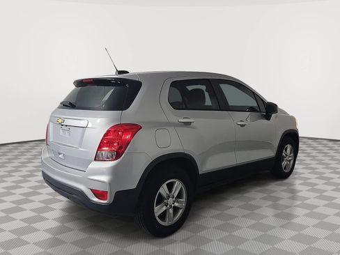 Used 2020 Chevrolet Trax LS FWD image 8