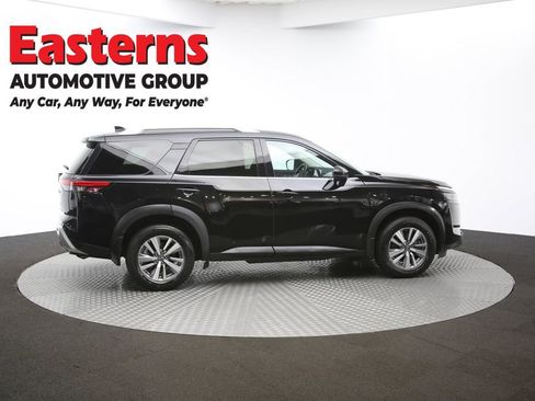 Used 2022 Nissan Pathfinder SL image 46