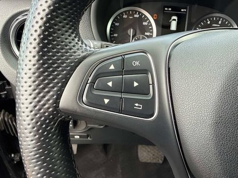 Used 2023 Mercedes-Benz Metris Passenger image 30