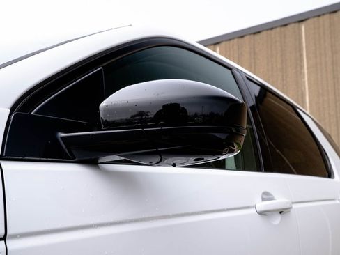 Used 2025 Land Rover Discovery Sport S image 11