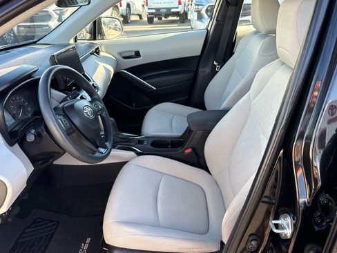 Used 2024 Toyota Corolla Cross L AWD/4WD image 11