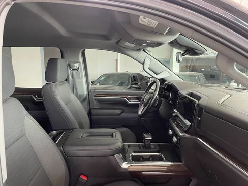 Used 2022 GMC Sierra 1500 Elevation image 30