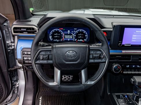 Used 2026 Toyota Tacoma TRD Sport image 16