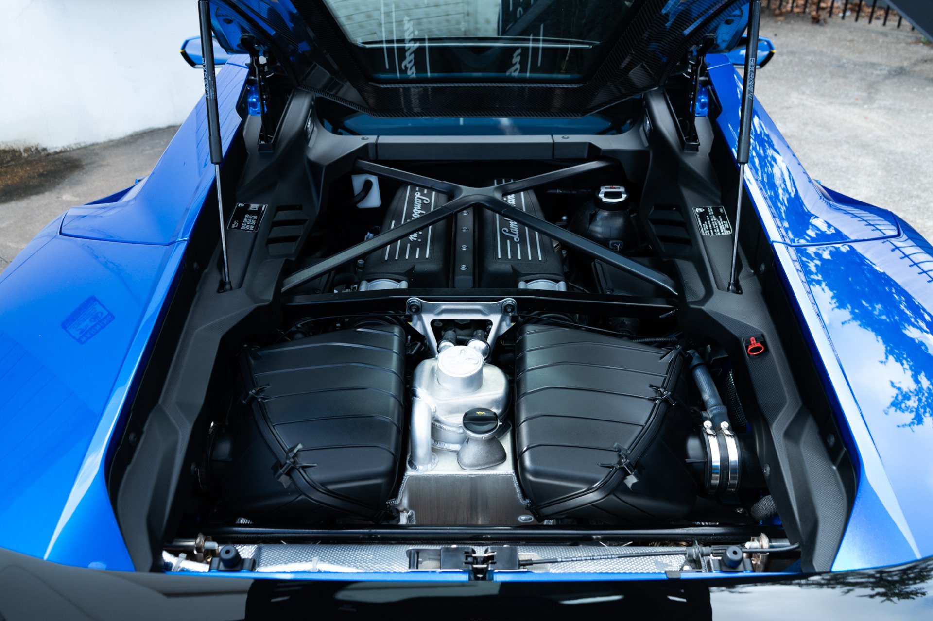 Used 2023 Lamborghini Huracan Tecnica RWD image 46