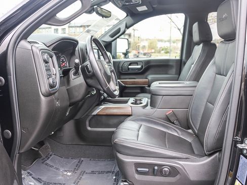 Used 2022 Chevrolet Silverado 3500 High Country image 16