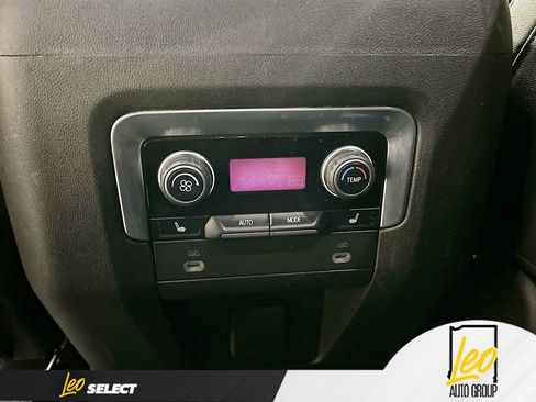 Used 2021 Chevrolet Tahoe Z71 w/ Z71 Off-Road Package image 26