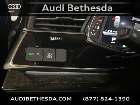 Certified 2025 Audi Q7 3.0T Premium w/ Convenience Package image 16