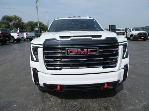 Certified 2025 GMC Sierra 2500 AT4 w/ AT4 Premium Plus Package AWD/4WD image 14