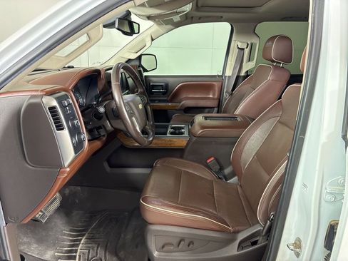 Used 2017 Chevrolet Silverado 1500 High Country image 21