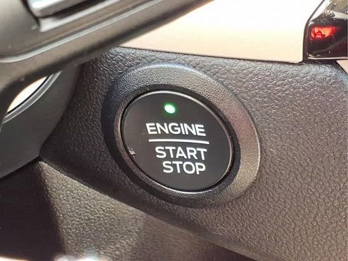 Certified 2022 Ford Escape SE w/ Cold Weather Package AWD/4WD image 21
