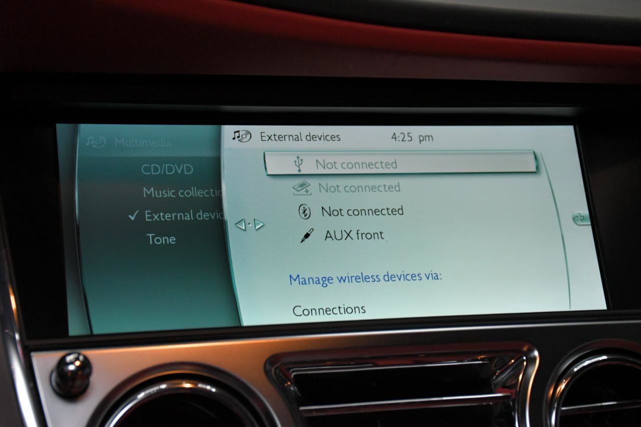 Used 2017 Rolls-Royce Wraith RWD image 47