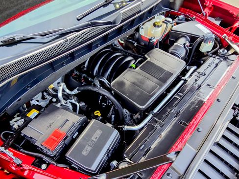 Used 2019 Chevrolet Silverado 1500 LT w/ All-Star Edition image 32