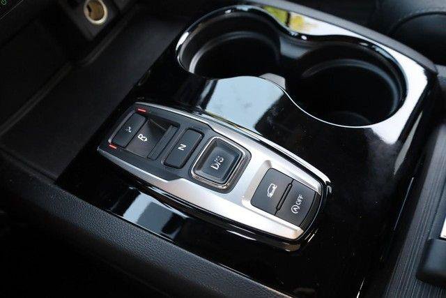 Used 2018 Honda Pilot Elite image 20