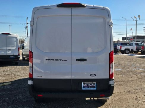 New 2026 Ford Transit 250 148 Medium Roof w/ Load Area Protection Package RWD image 8
