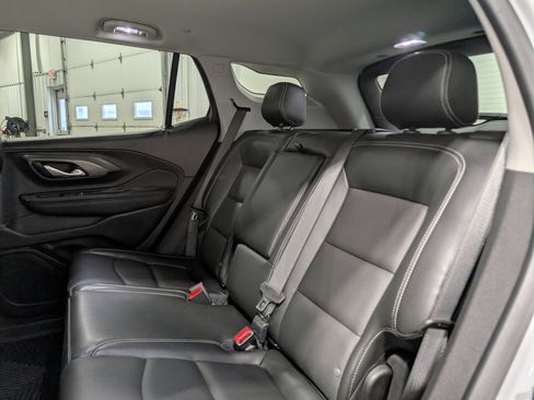 Used 2022 GMC Terrain SLT w/ Tech Package image 15